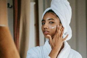 How To Pick The Right Moisturizer [For All Skin Types]